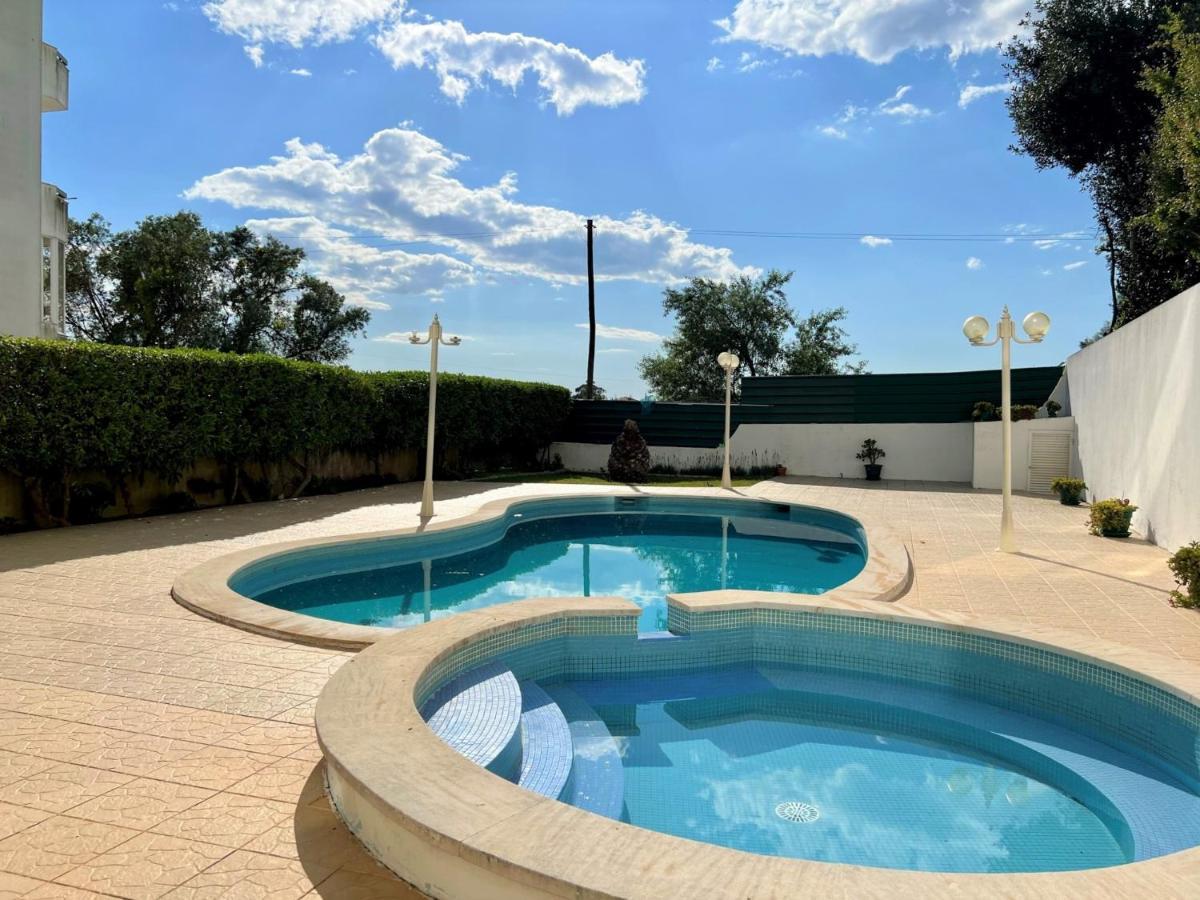 Portimão Classic With Pool by Homing Alvor Exterior foto