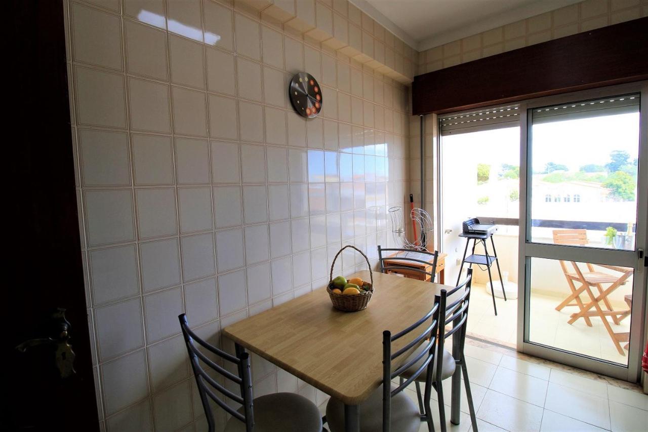 Portimão Classic With Pool by Homing Alvor Exterior foto